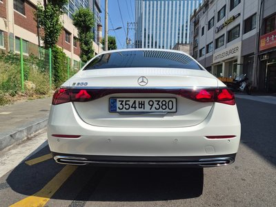 MERCEDES-BENZ E-CLASS - 3