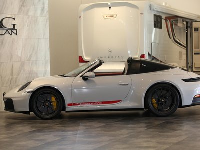 PORSCHE 911 - 9