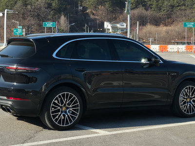 PORSCHE CAYENNE - 5