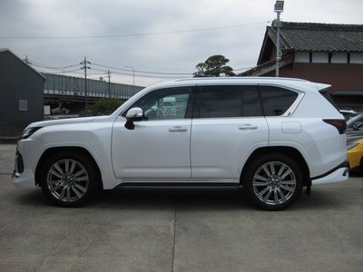 LEXUS LX - 7