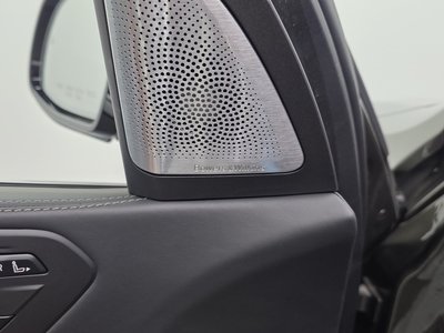 2021 BMW X7 — миниатюра 36