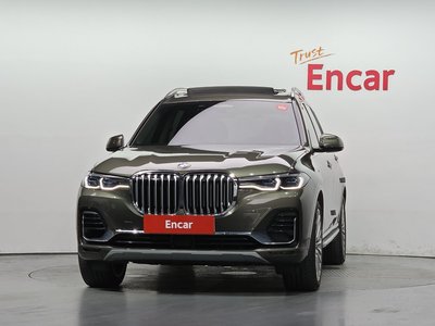 صورة 2 لـ 2021 BMW X7