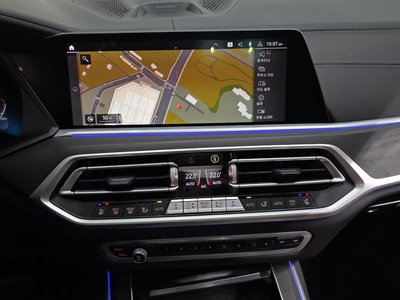 2021 BMW X7 — миниатюра 20
