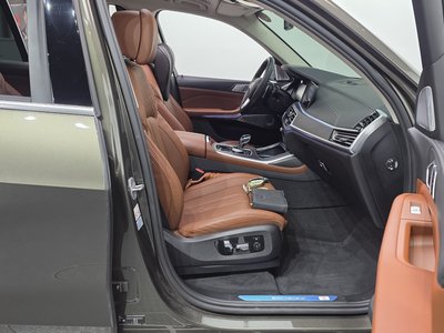 2021 BMW X7 — миниатюра 16