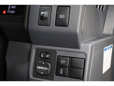 2024 Toyota LAND CRUISER 70 — миниатюра 11