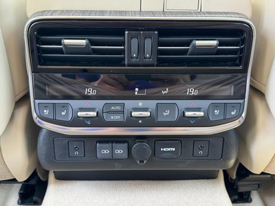 2026 Toyota LAND CRUISER 300 thumbnail 67