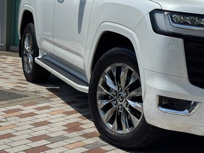 2026 Toyota LAND CRUISER 300 thumbnail 16