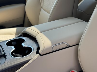 2026 Toyota LAND CRUISER 300 thumbnail 64