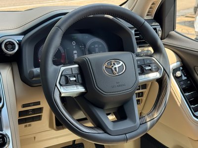 2026 Toyota LAND CRUISER 300 thumbnail 42
