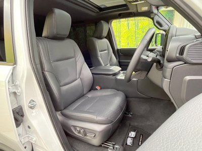 TOYOTA LAND CRUISER 250 - 8