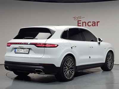 PORSCHE CAYENNE - 3