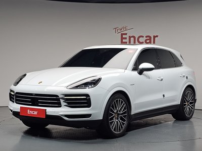 PORSCHE CAYENNE - 1