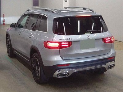 MERCEDES-BENZ GLB - 2