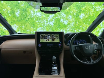 2025 Toyota VELLFIRE photo 4
