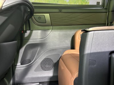 2025 Toyota VELLFIRE — миниатюра 22