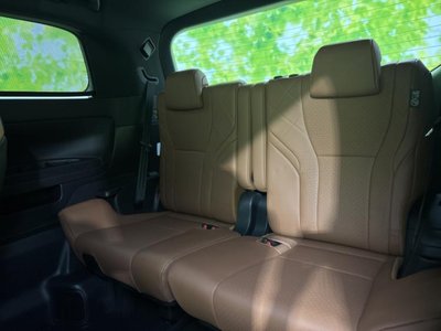 2025 Toyota VELLFIRE photo 8