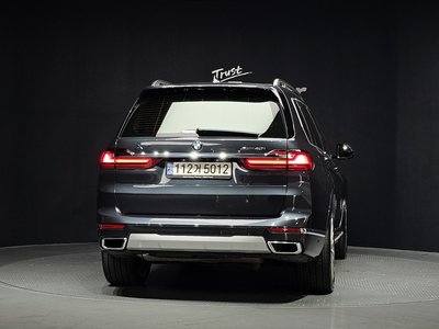 2022 BMW X7 照片 3