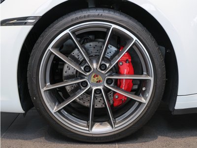 PORSCHE 911 CABRIOLET - 7