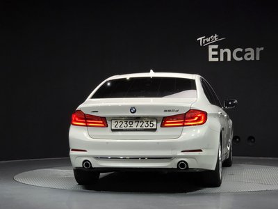BMW 5 SERIES - 4
