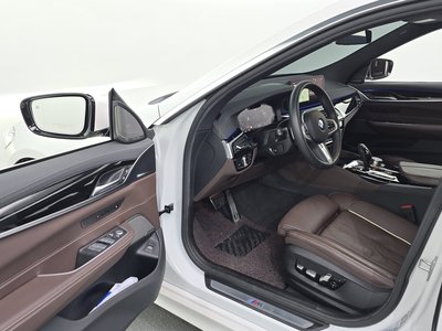 BMW 6 SERIES GT - 10