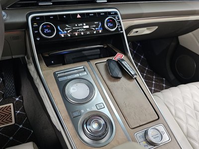 GENESIS GV80 - 9