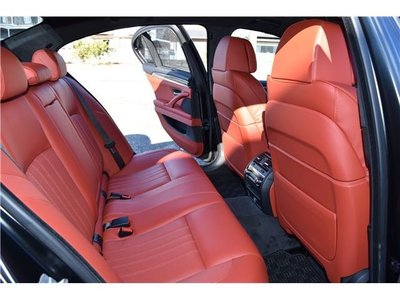 2013 BMW M5 — миниатюра 55