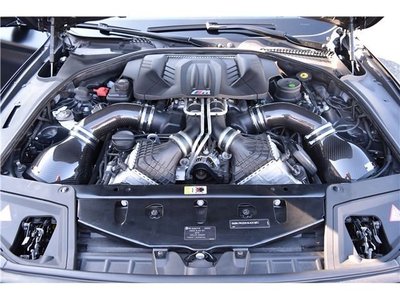 2013 BMW M5 — миниатюра 65