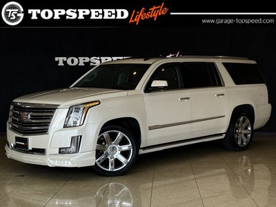 CADILLAC ESCALADE - 1