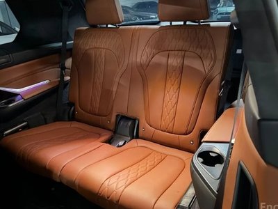 2025 BMW X7 — миниатюра 12