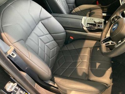 2025 BMW I7 缩略图 17