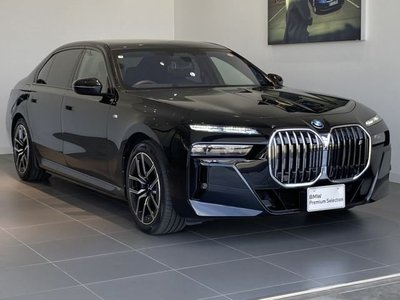 BMW I7 - 1