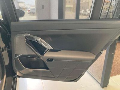 2025 BMW I7 缩略图 51