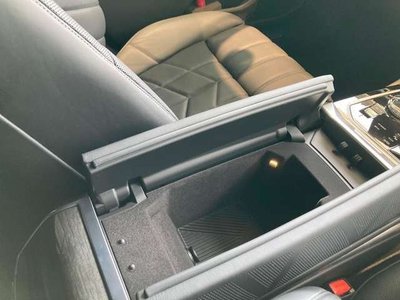 2025 BMW I7 缩略图 35