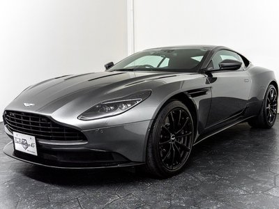 صورة 10 لـ 2019 Aston Martin DB11