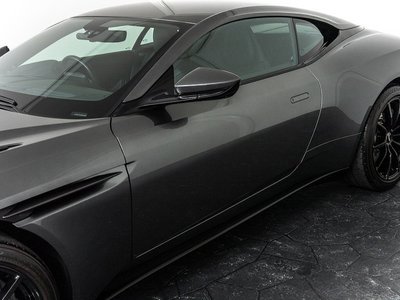 صورة 12 لـ 2019 Aston Martin DB11