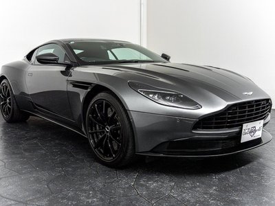 صورة 14 لـ 2019 Aston Martin DB11