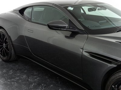 صورة 16 لـ 2019 Aston Martin DB11