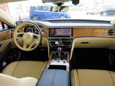 BENTLEY FLYING SPUR - 3