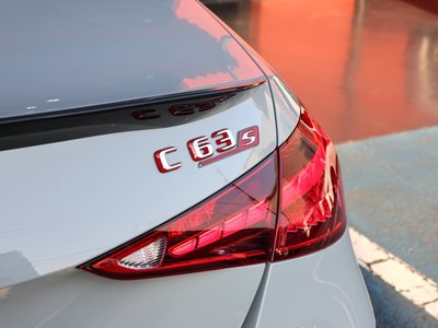 صورة مصغرة 13 لـ 2025 Mercedes-BENZ C-CLASS AMG