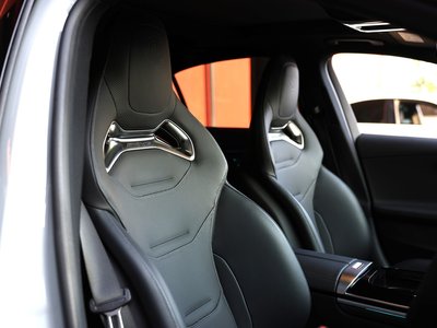 صورة مصغرة 24 لـ 2025 Mercedes-BENZ C-CLASS AMG