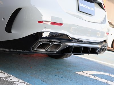 صورة 9 لـ 2025 Mercedes-BENZ C-CLASS AMG