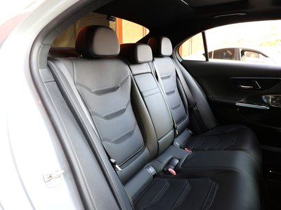 صورة مصغرة 27 لـ 2025 Mercedes-BENZ C-CLASS AMG