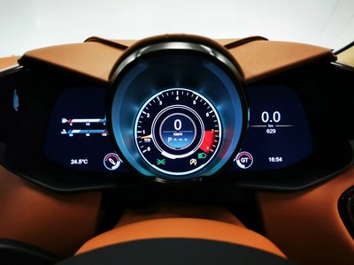 ASTON MARTIN DBS SUPERLEGGERA - 9