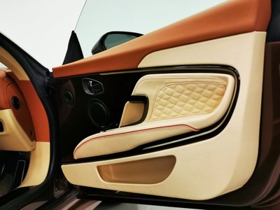 ASTON MARTIN DBS SUPERLEGGERA - 8