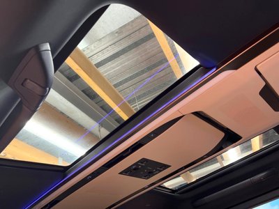 2025 TOYOTA ALPHARD photo 3
