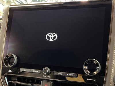 2025 TOYOTA ALPHARD photo 8