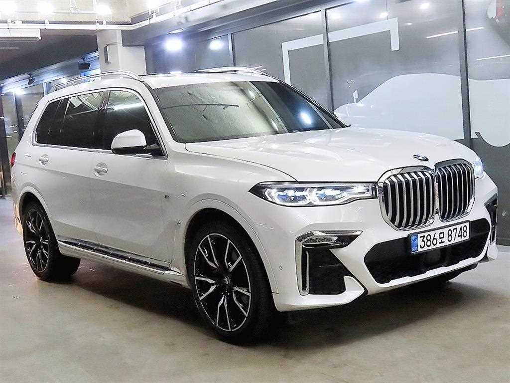 BMW X7 - View 1