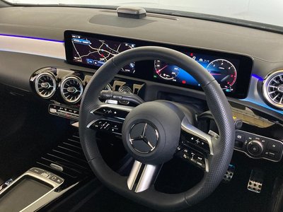 MERCEDES-BENZ CLA - 7