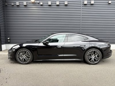 2021 Porsche TAYCAN 照片 2