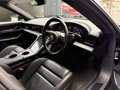 2021 Porsche TAYCAN 照片 11